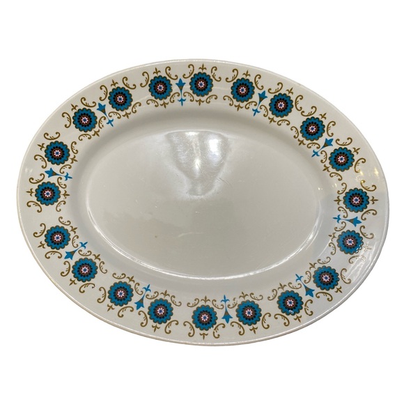 Ridgeway Contessa Oval Platter Size: 12" - Picture 1 of 5